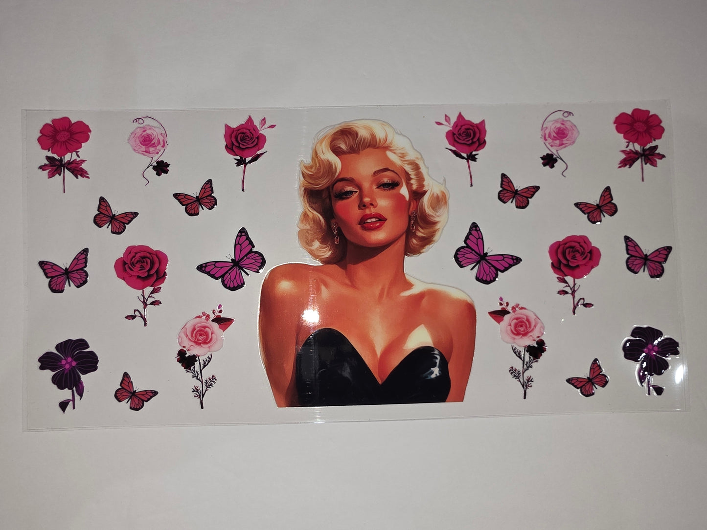 Marilyn Monroe & Pink Butterfly Tumbler Wrap | Vintage Glamour Floral Design