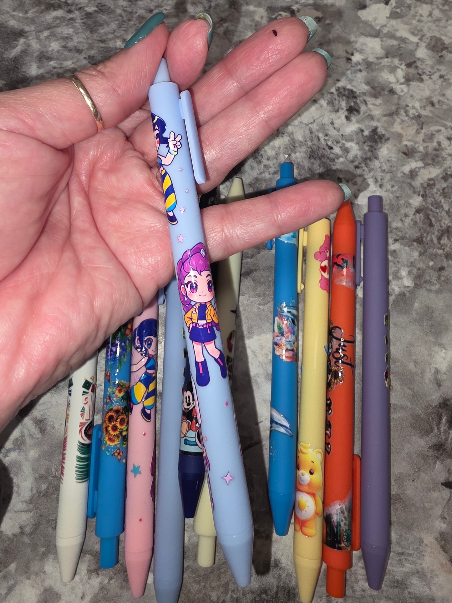 Mystery Bundle of 10 Pens