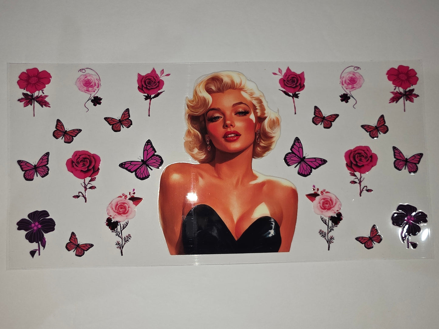 Glamorous Marilyn Monroe & Pink Butterfly Tumbler Wrap | Vintage Hollywood Floral Design